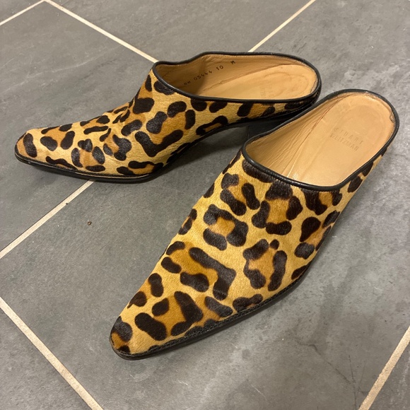 10 • Stuart Weitzman Animal Print Mules - Picture 2 of 4